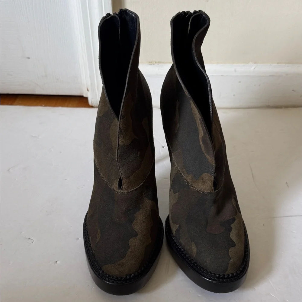 Burberry camouflage heels - Picture 7 of 13